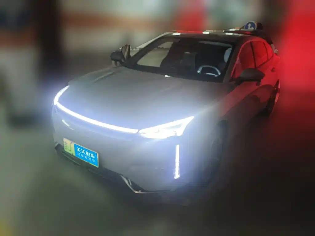 Geely Galaxy Galaxy L6 2025 — пригон из Китая