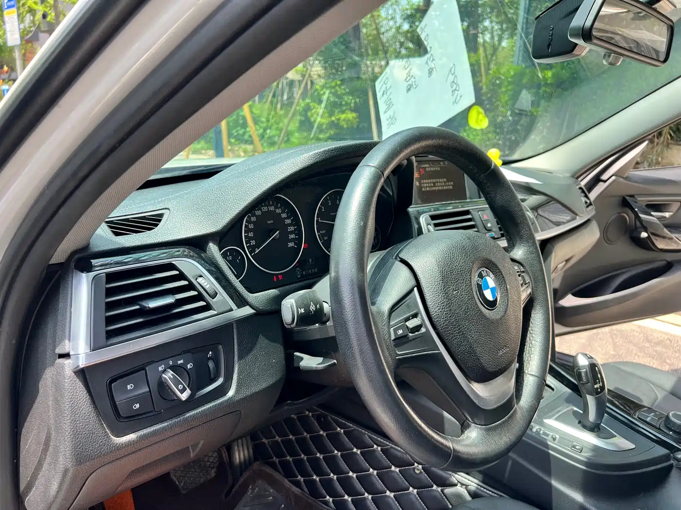 BMW 3 Series 2017 318i Fashion фото 20
