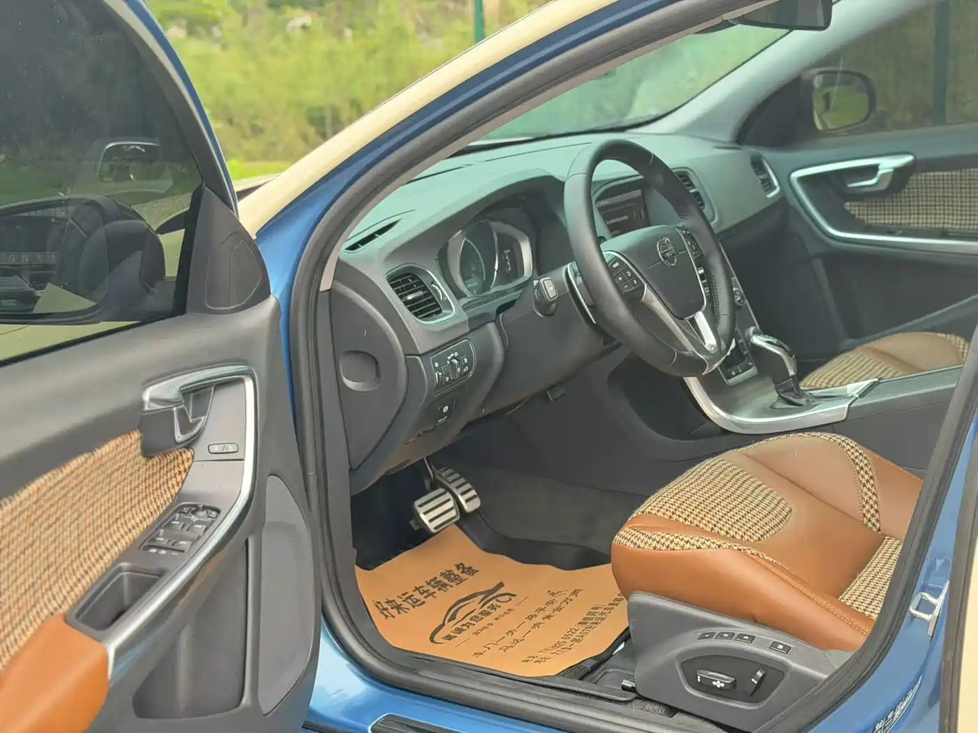 Volvo V60 2014 2014 Model Year Facelift T5 Inscription
