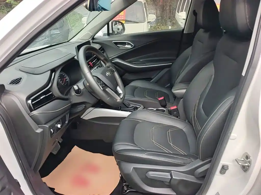 JAC Refine S4 2019 2020 1.5T CVT Surpass