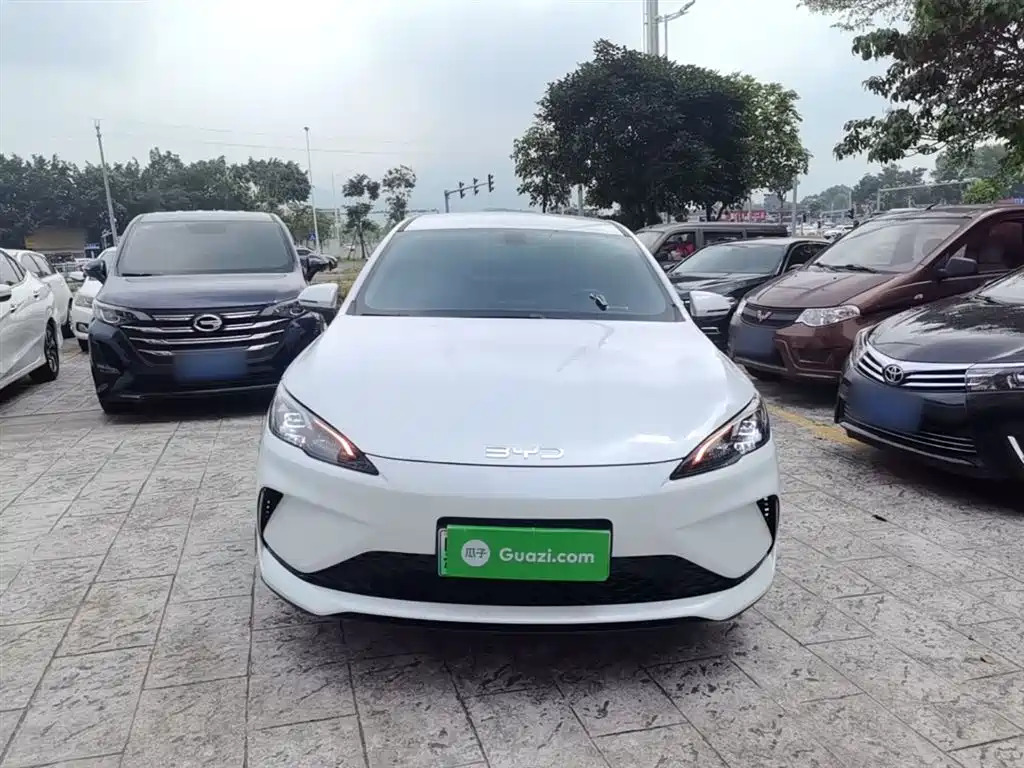 BYD Hai Bao 05 DM-i 2025 DM-i Smart Drive Edition 55KM Luxury фото 3