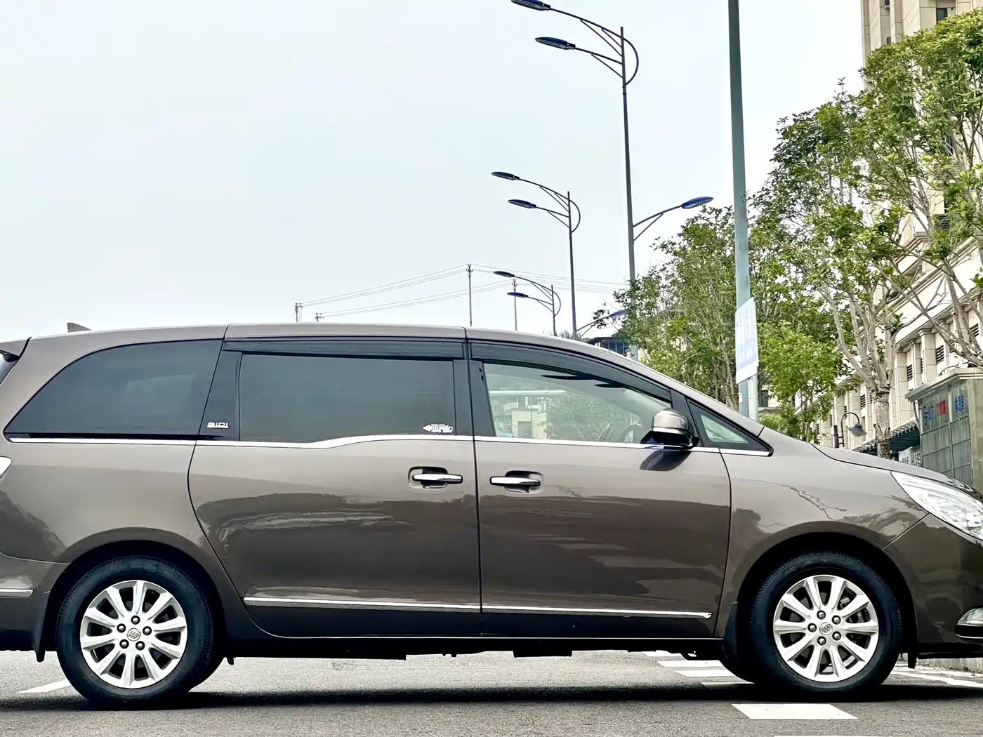 Buick GL8 2011 3.0L GT Luxury Business Elegance Edition фото 10