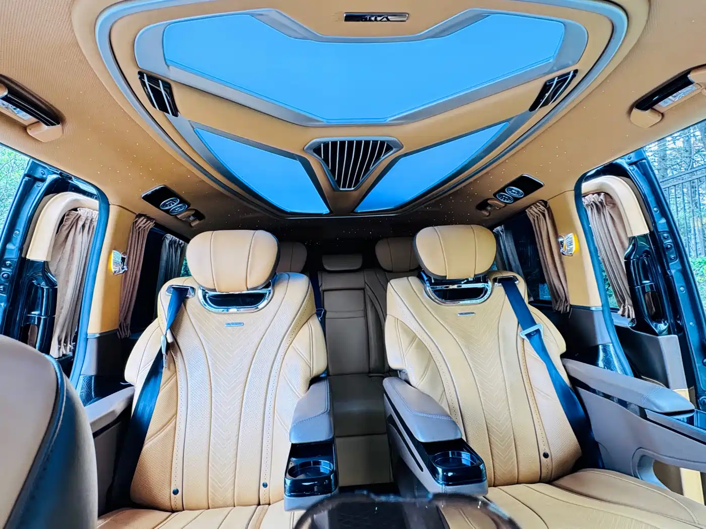 Mercedes-Benz Vito 2021 2.0T Business Edition 7-seater фото 15