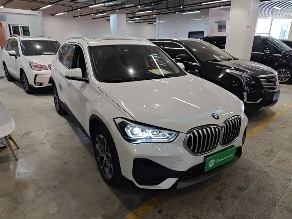 BMW X1 2022 sDrive25Li Leading фото 22