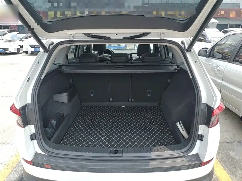 Škoda Kodiaq 2017 TSI330 5-seater 2WD Luxury Edition фото 18