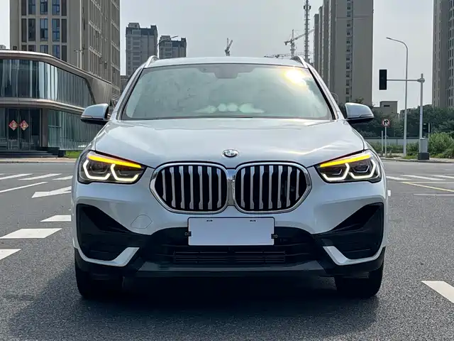 BMW X1 2022 sDrive25Li Leading — фото 2