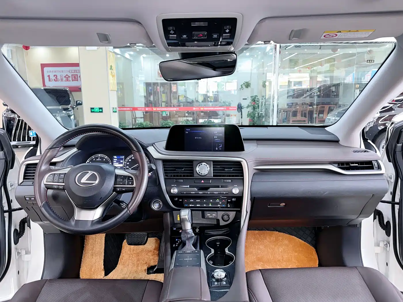 Lexus RX 2020 Facelift 300 AWD Elegance Edition фото 14