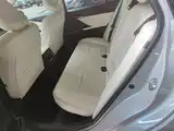 Photo 17 - Toyota Camry