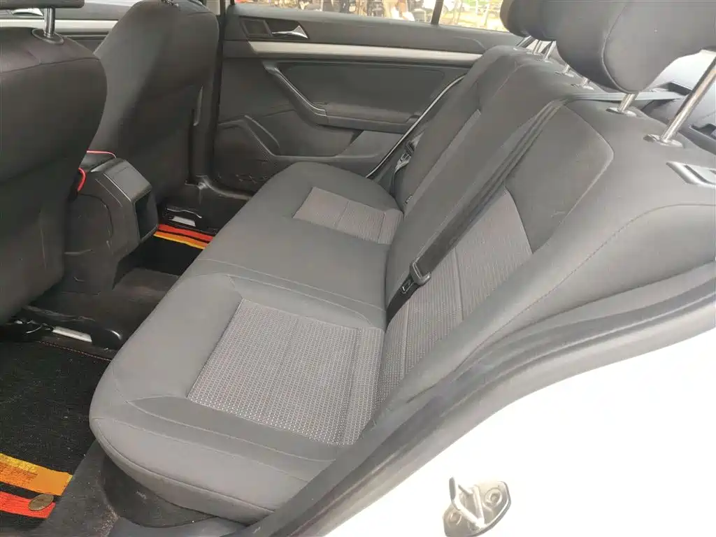 Volkswagen Lavida 2017 1.6L Automatic Trend Edition фото 13