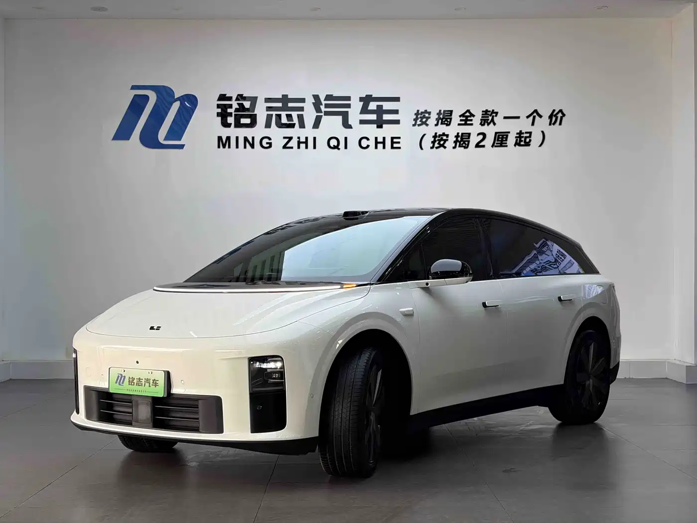Фото 2 - Li Auto i6