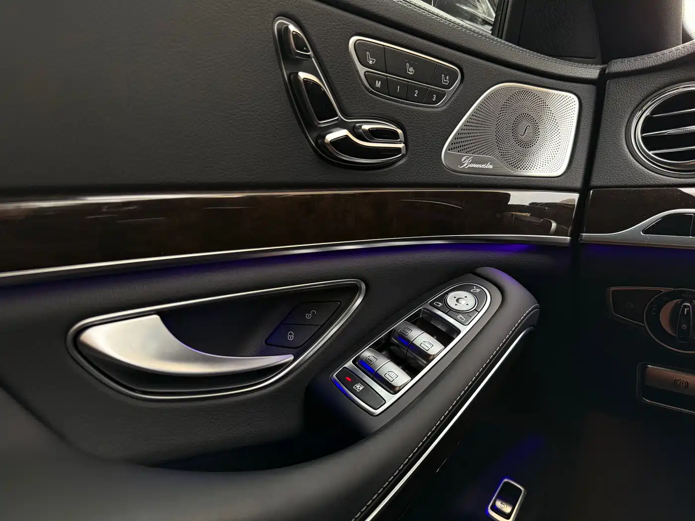 Mercedes-Benz Maybach S-Class 2020 S 450 4MATIC Collector's Edition фото 17