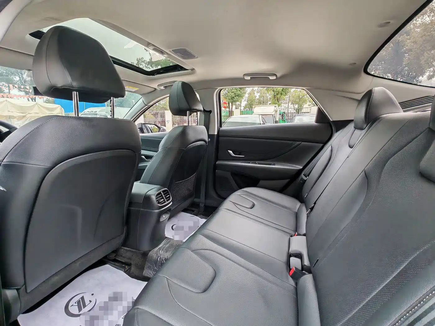 Hyundai Elantra 2023 1.5L CVT GLX Elite Edition фото 7