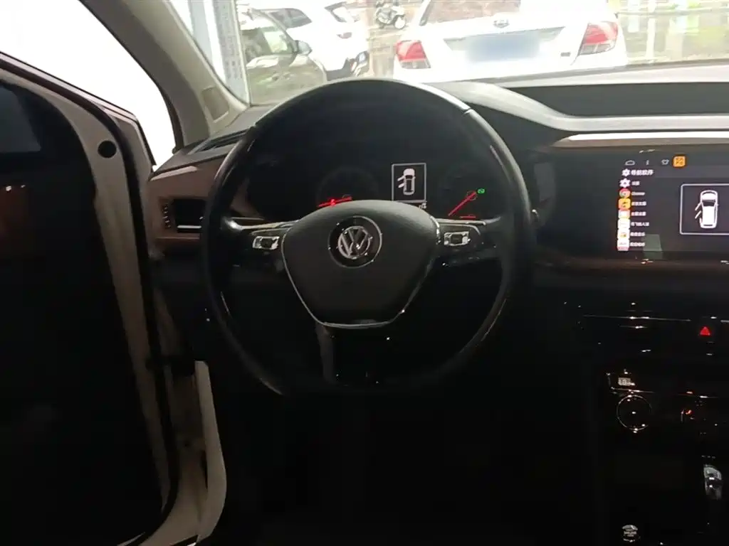 Volkswagen Tharu 2019 280TSI 2WD Comfort Edition China VI фото 11