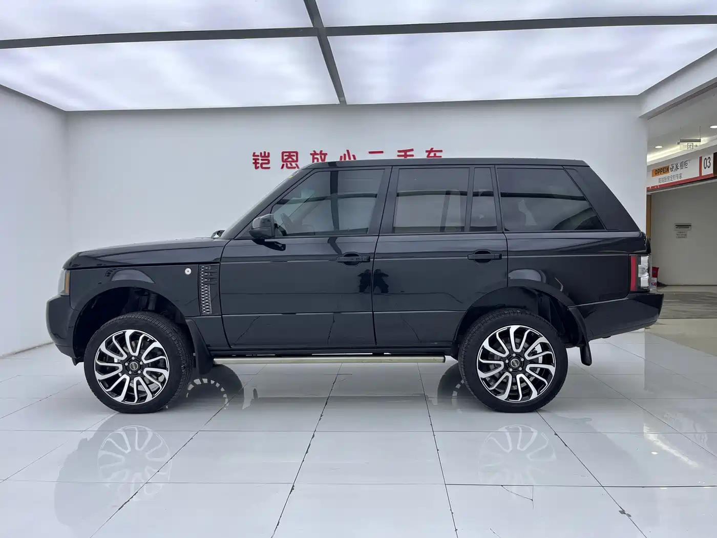 Land Rover Range Rover 2012 5.0 NA V8 фото 27