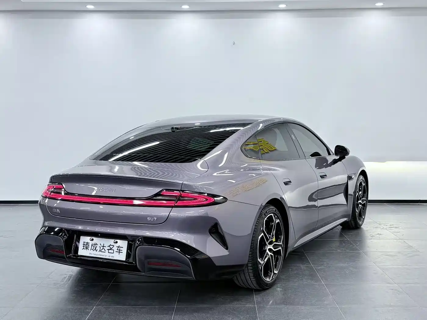 XIAOMI CAR XIAOMI SU7