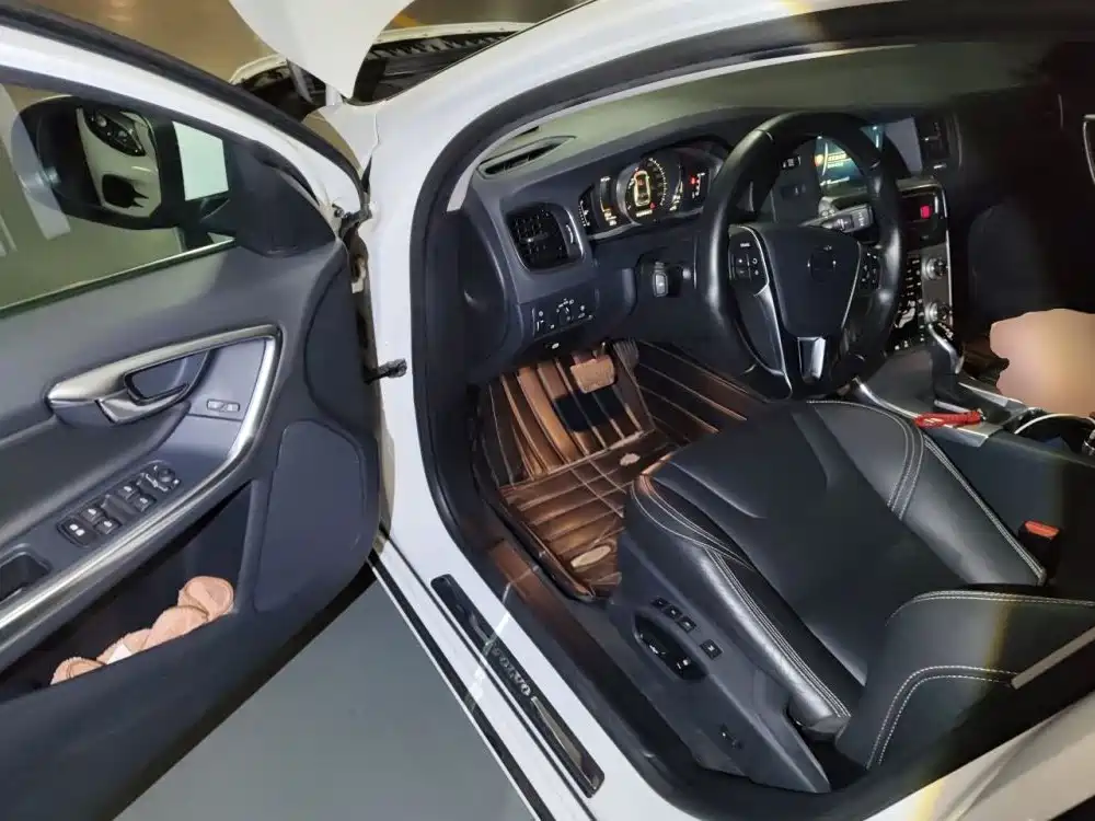 Volvo V60 2017 2017 T5 Zhi Ya Edition China V