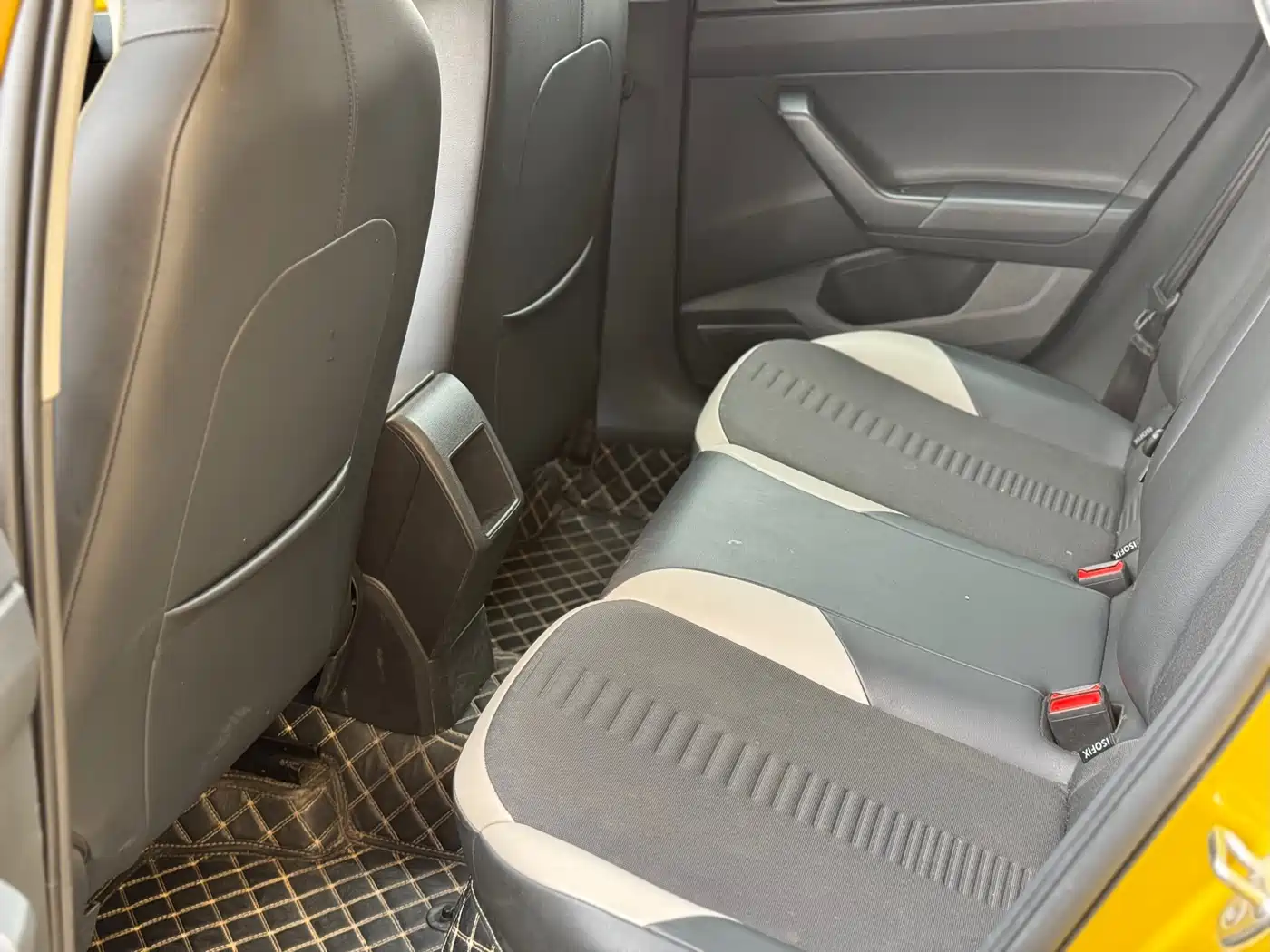 Volkswagen Polo 2019 Plus 1.5L Automatic Colorful Tech Edition фото 5