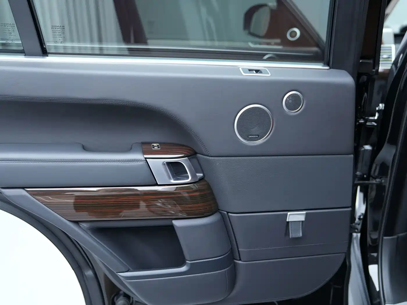 Land Rover Range Rover 2015 2015 3.0 SC V6 Vogue SE Genesis Extended Edition