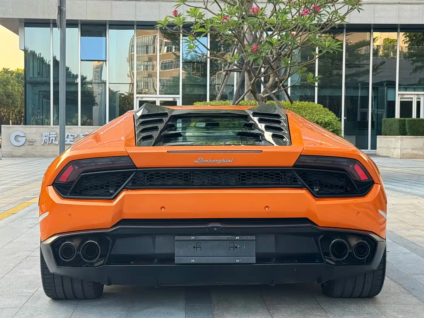 LAMBORGHINI HURACÁN