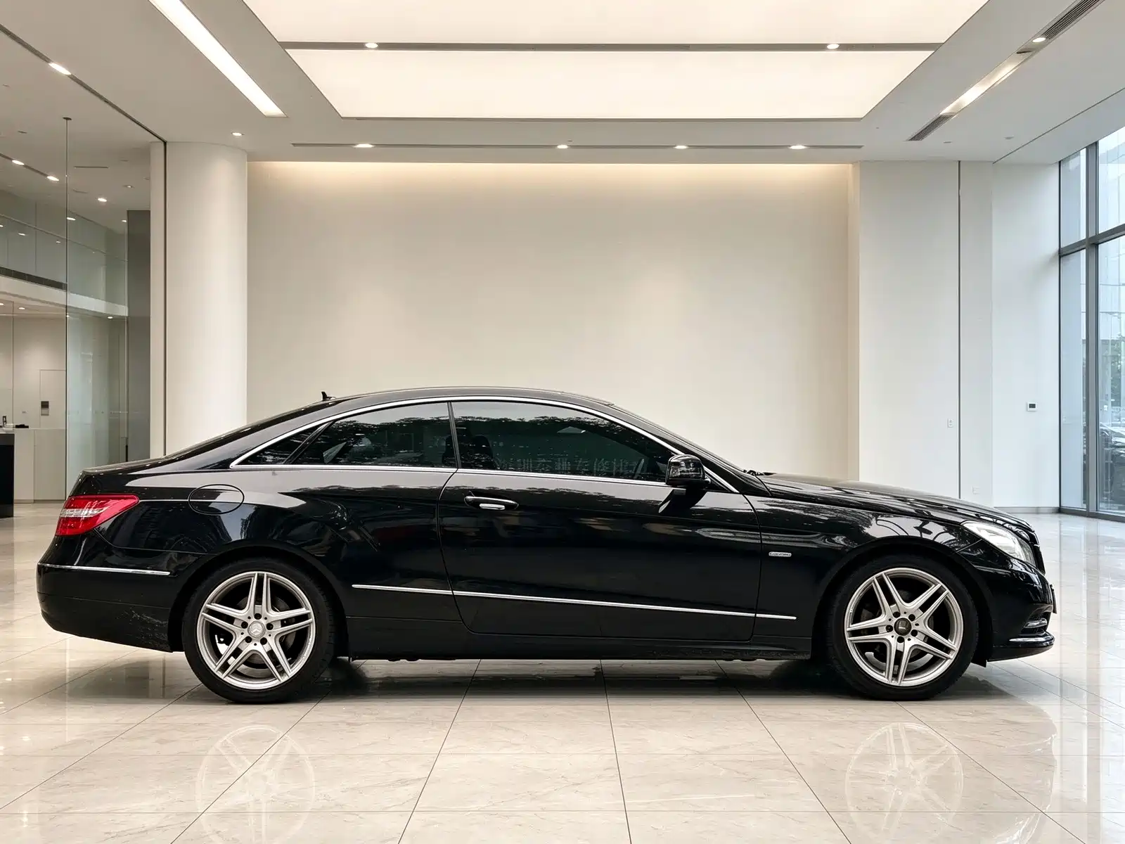 Фото 7 - Mercedes-Benz E-Class (Import)