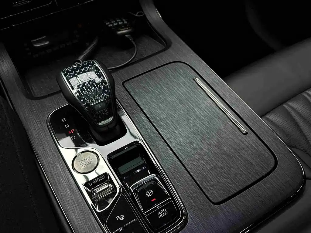 GAC Trumpchi Trumpchi GS8 2022 Pilot Series 2.0TGDI AWD Ultimate Edition (7-Seater) фото 25