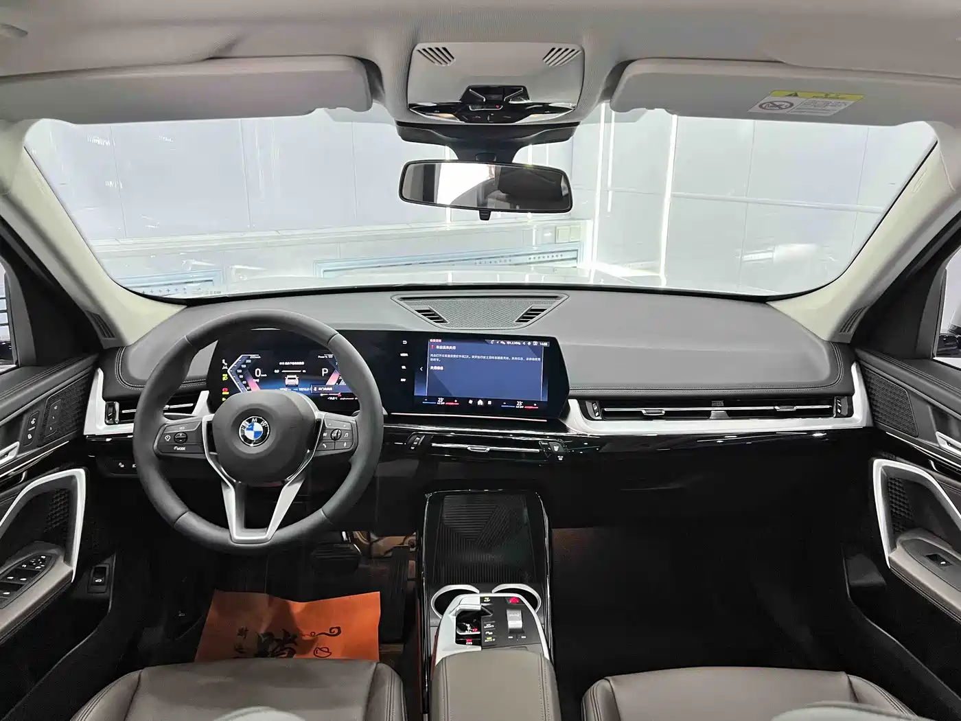 BMW X1 2023 sDrive20Li X Design Package фото 16