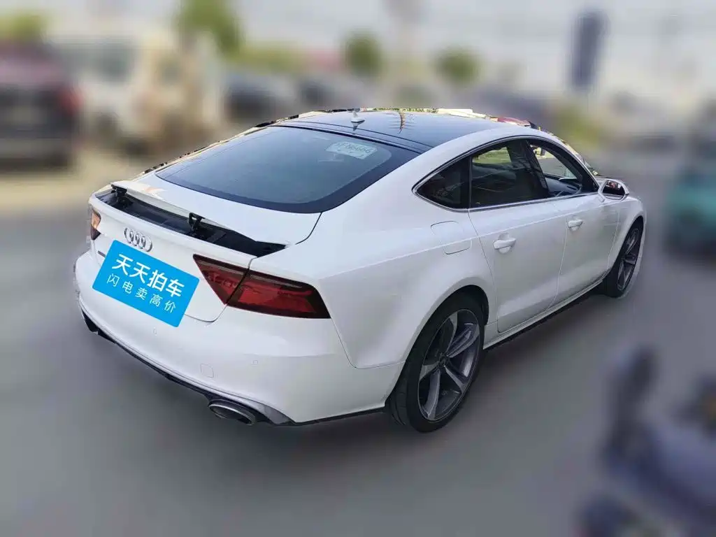 Фото 5 - Audi A7