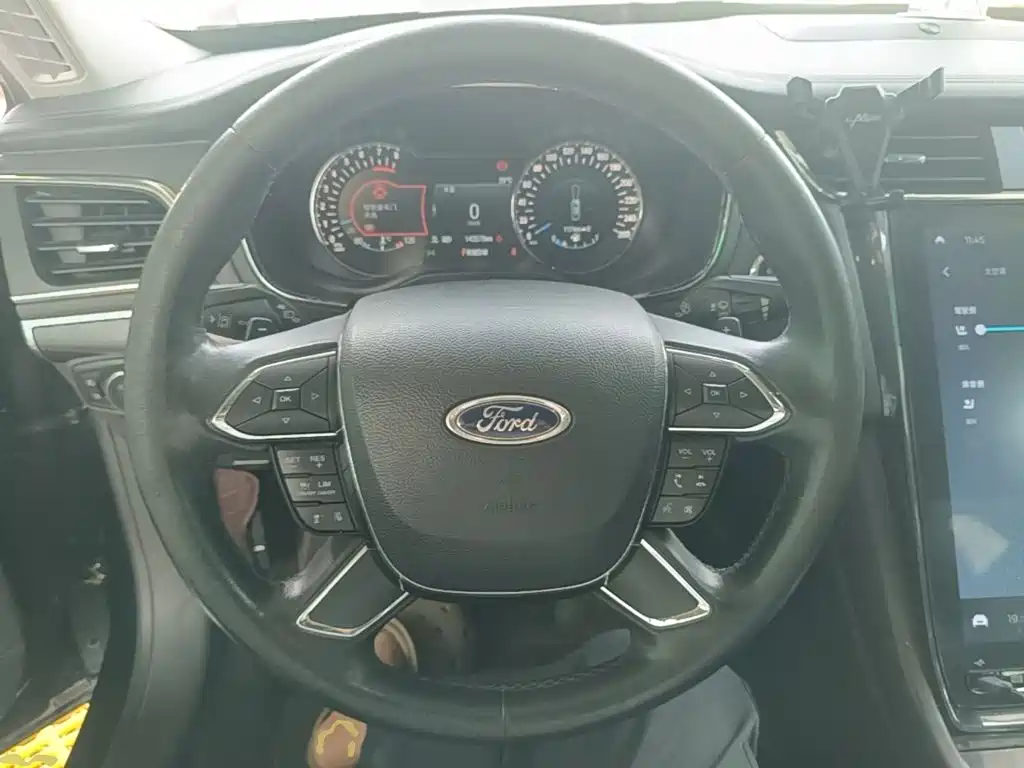 Фото 11 - Ford Taurus