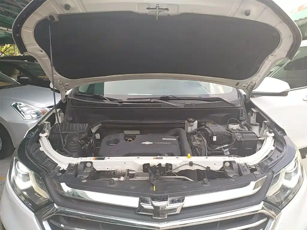 Chevrolet Equinox 2017 535T Automatic Realm Edition фото 20