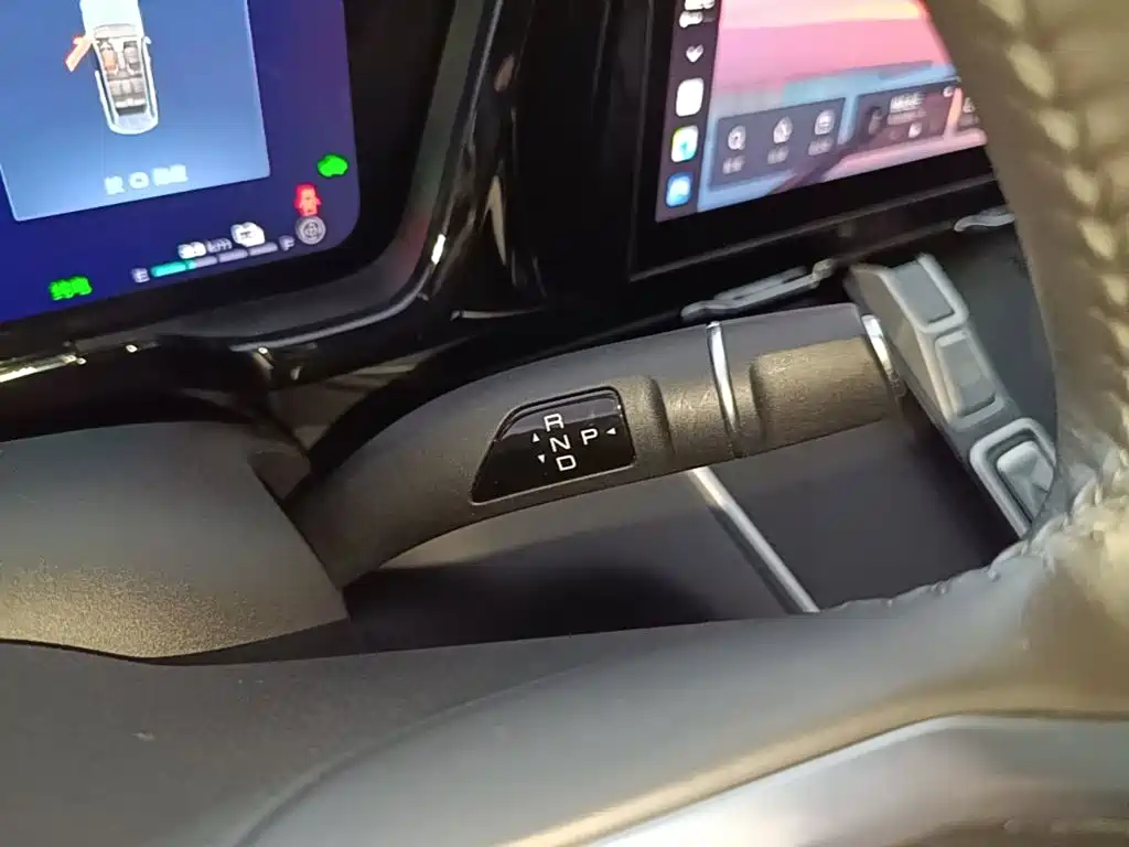 Haval Xiaolong MAX 2023 2023 1.5L Hi4 105 4WD Pilot Edition