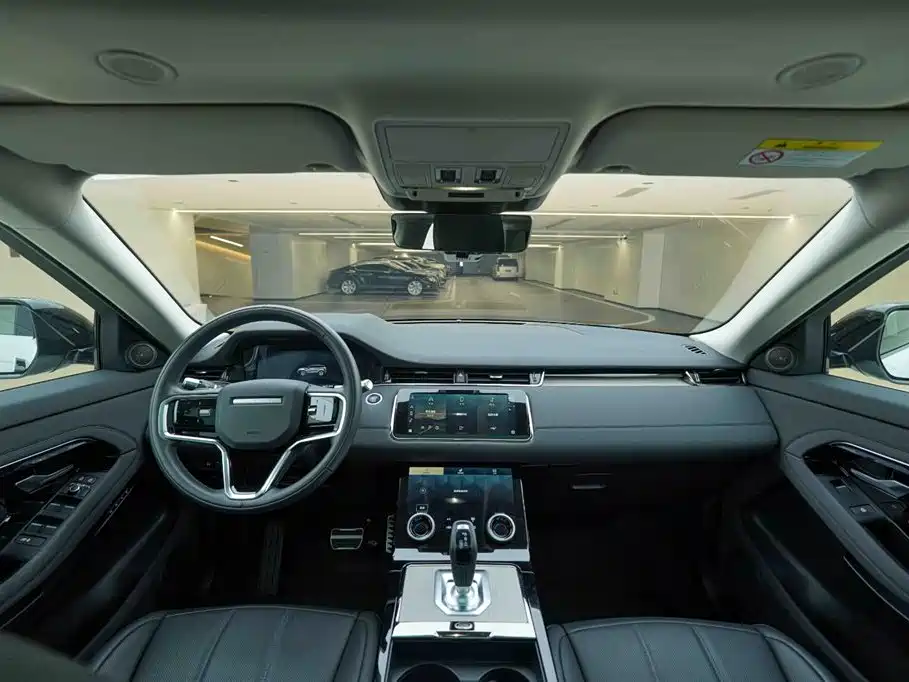 Land Rover Range Rover Evoque 2023 Range Rover Evoque L 249PS Luxury Edition фото 20