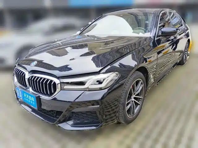 BMW 5 Series 2022 Model Second Facelift 525Li M Sport Package — фото 1