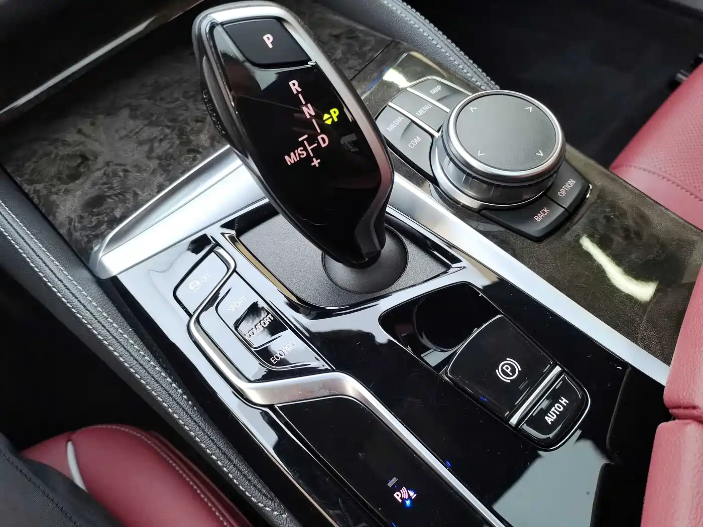 BMW 5 Series 2022 Model Second Facelift 525Li M Sport Package фото 25