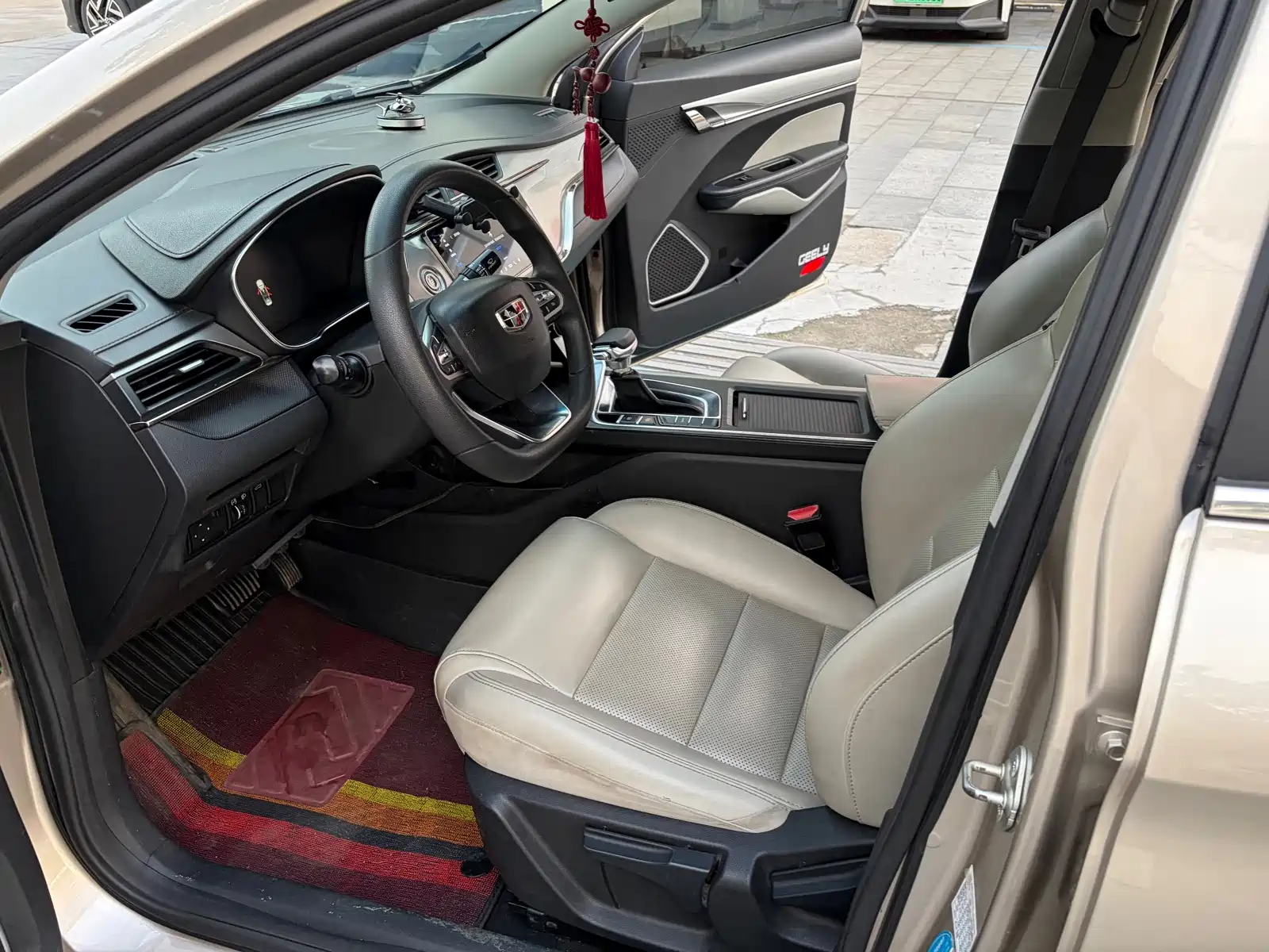 Фото 9 - Geely Binrui