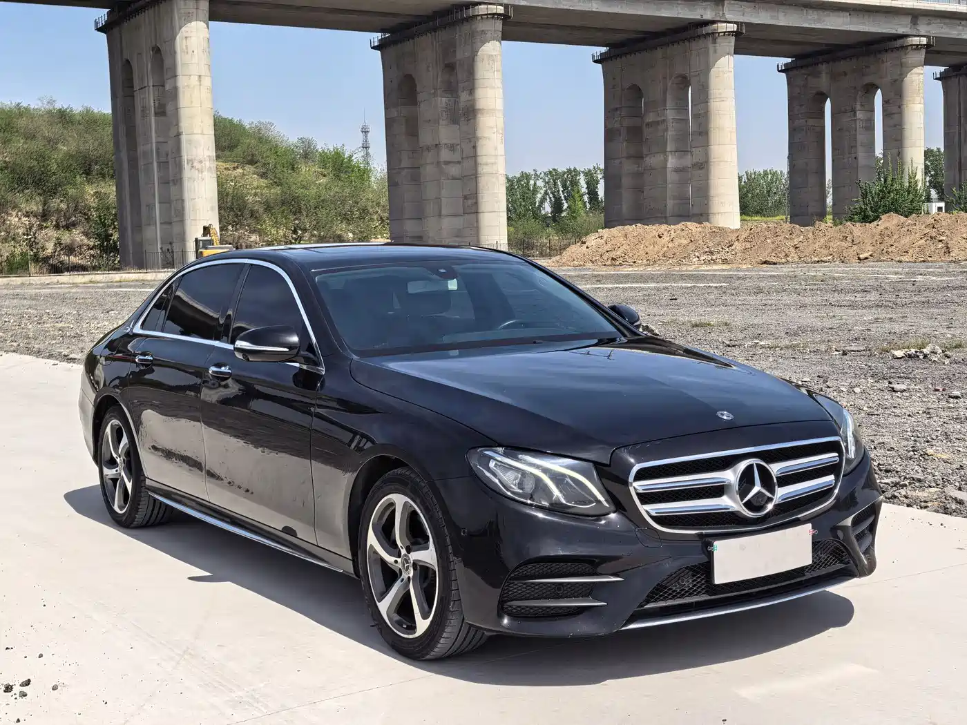 Mercedes-Benz E-Class 2019 E 200 L Sport 4MATIC фото 3