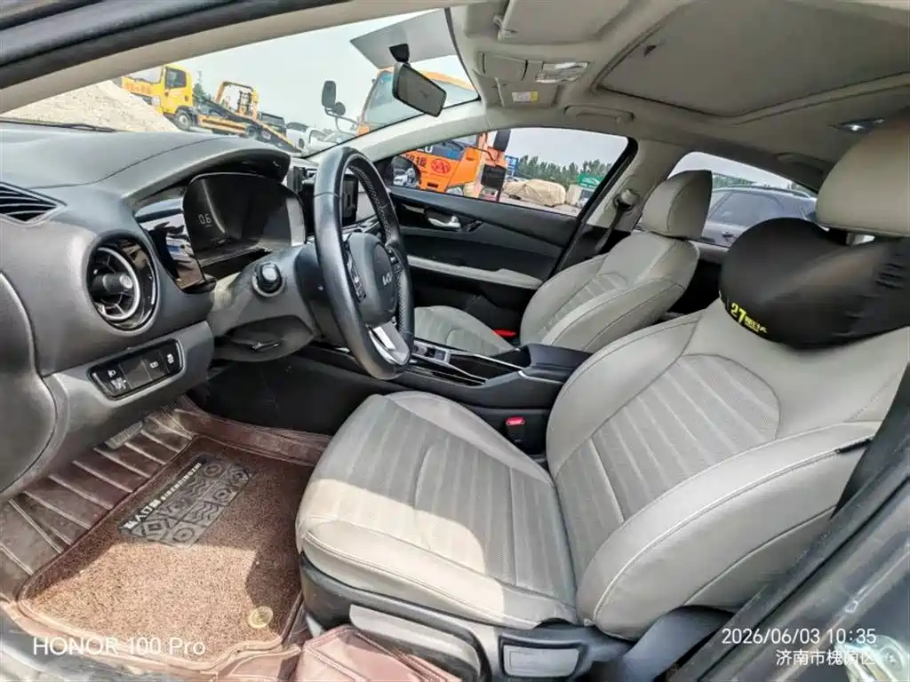 Kia K3 2023 Model 1.5L CVT Luxury Edition фото 9