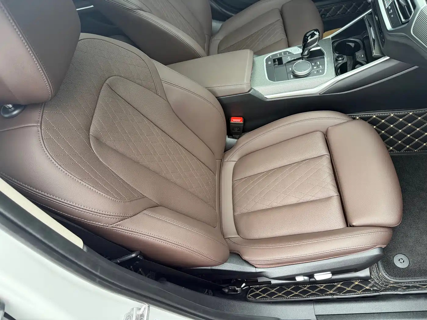 BMW 3 Series 2022 Facelift 325i M Sport Shadow Edition фото 17