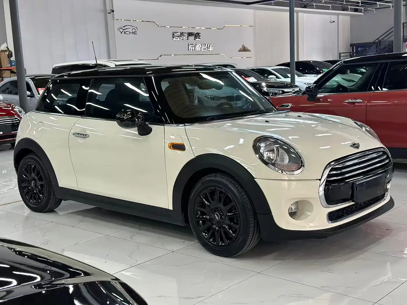 MINI 2016 1.5T COOPER фото 3