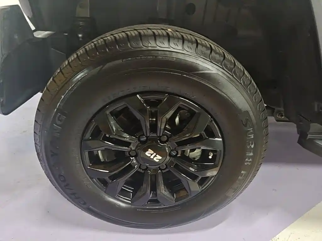 212 T01 2024 2024 2.0T Mechanic