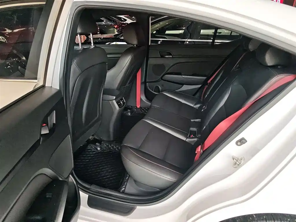 Hyundai Elantra 2019 1.4T Dual-clutch XuanDong·Vitality Type фото 12