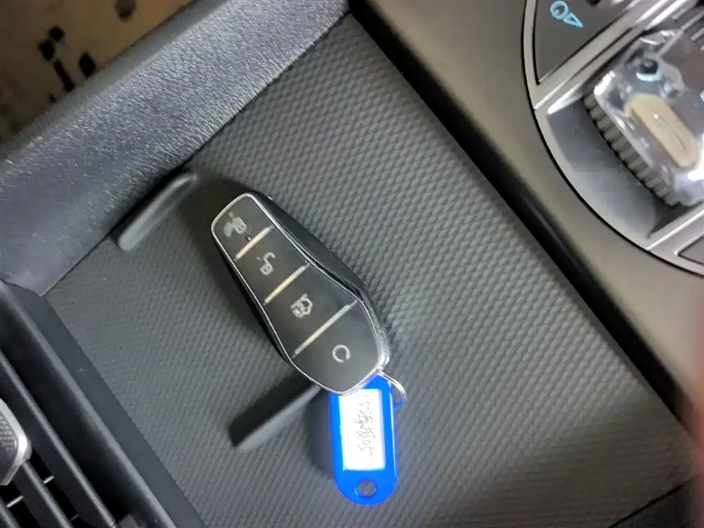 BYD Hai Bao 05 DM-i 2025 DM-i Smart Drive Edition 55KM Luxury фото 9