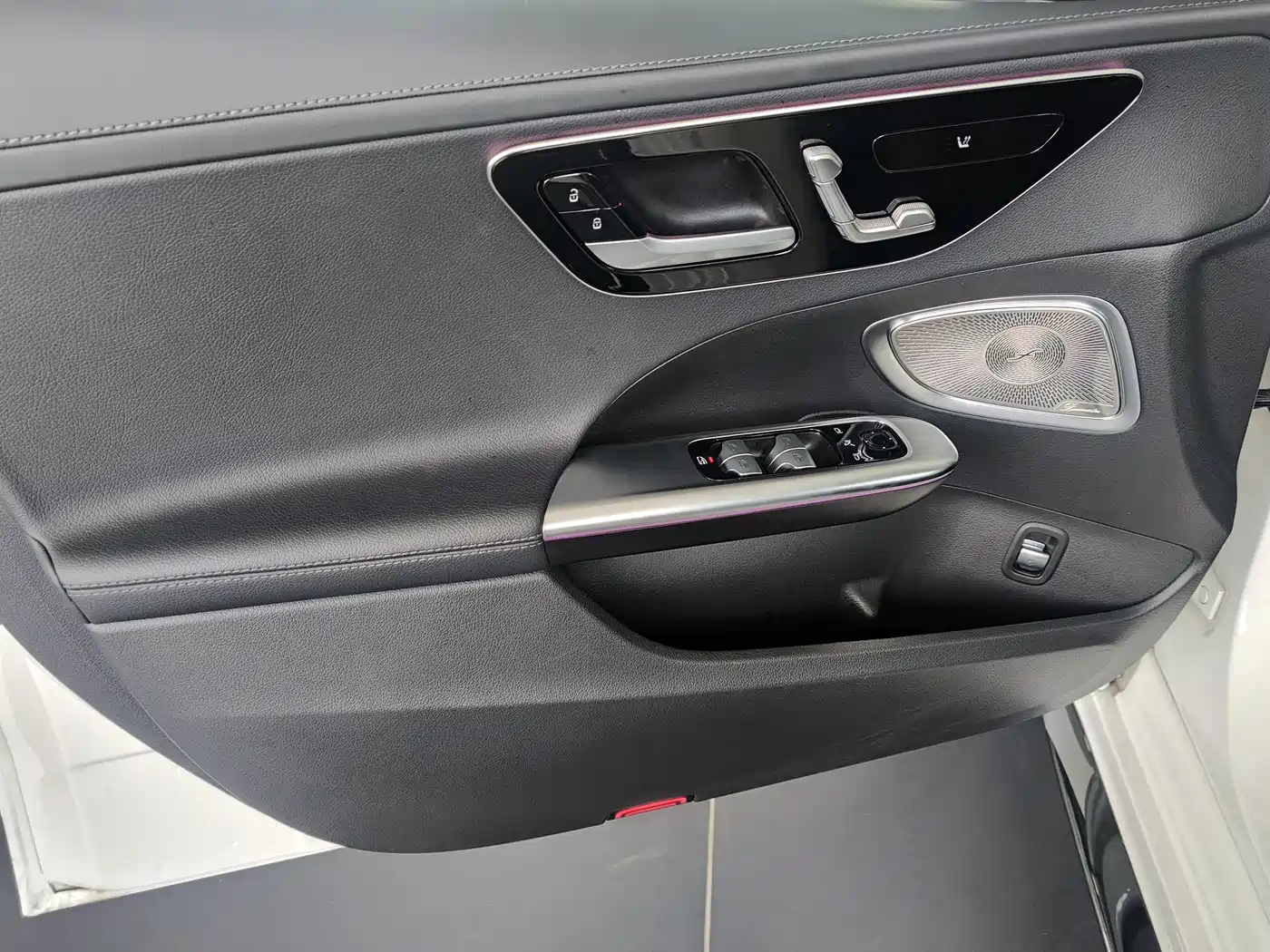 Mercedes-Benz C-Class 2025 C 260 L Night Sport Edition фото 9