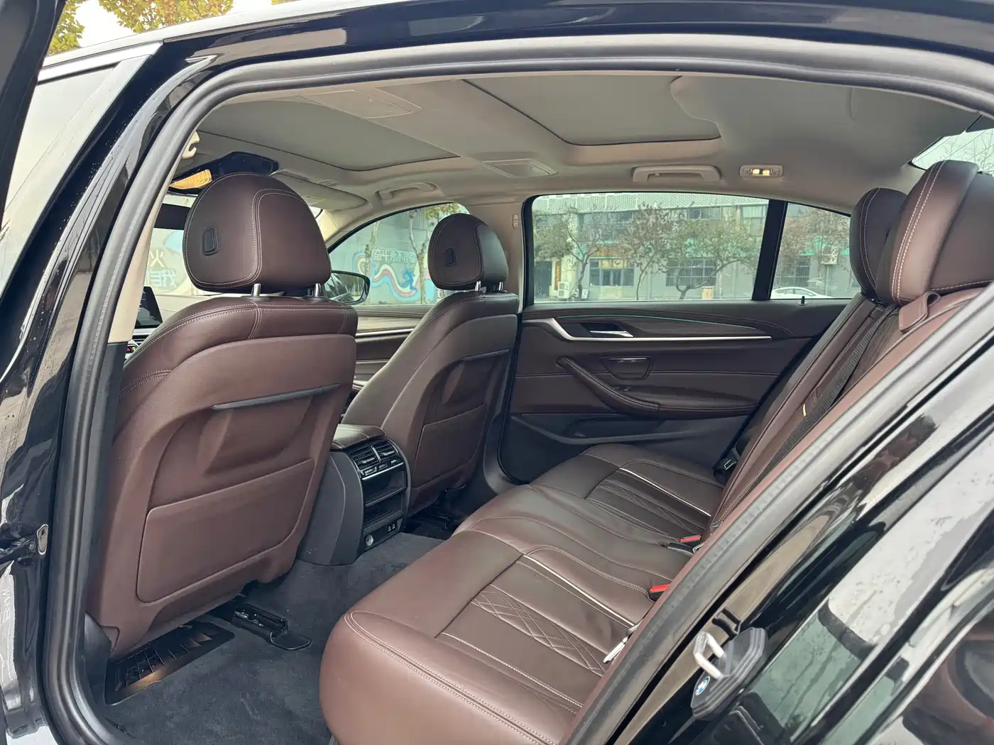 BMW 5 Series New Energy 2020 530Le Range Upgrade Luxury Package фото 10