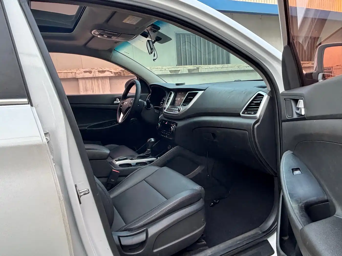 Hyundai Tucson 2015 1.6T Dual Clutch 2WD Smart фото 12