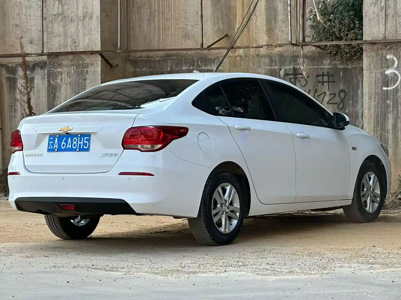 Chevrolet Cavalier 2016 1.5L Manual Delight Edition фото 4