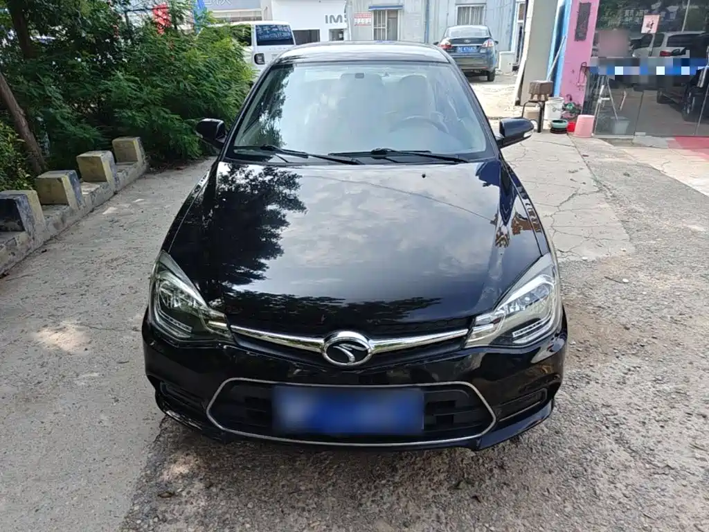 Soueast V3 Lingyue 2018 2015 1.5L Manual Happiness Edition