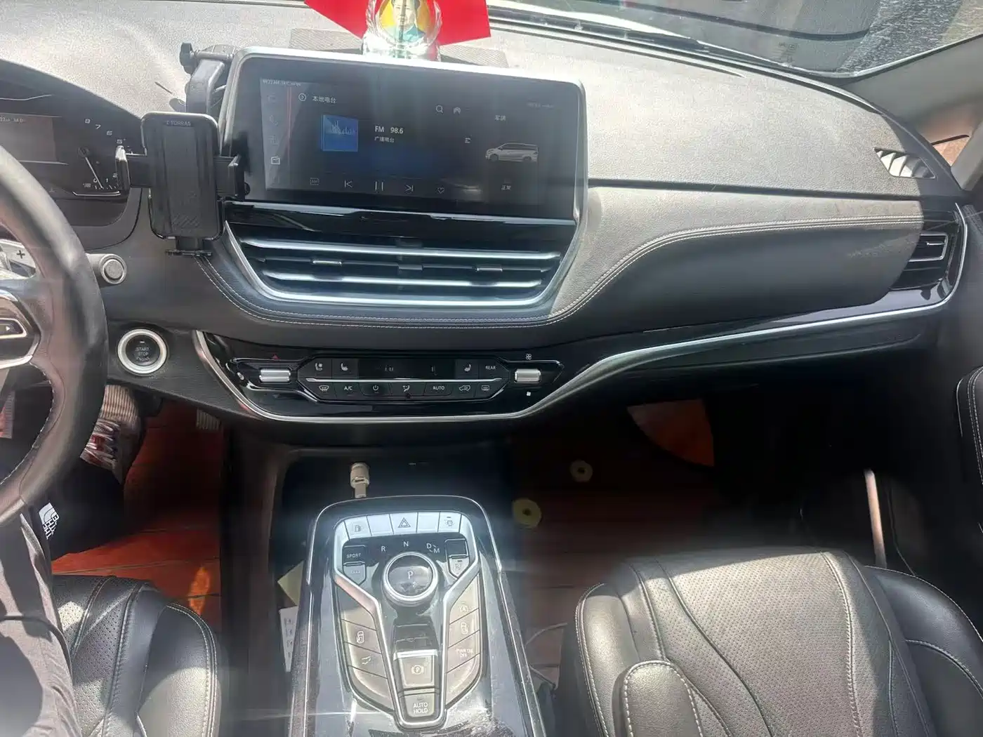 SAIC Maxus Maxus G20 2021 PLUS 2.0T Gasoline Automatic Elegance Edition фото 5