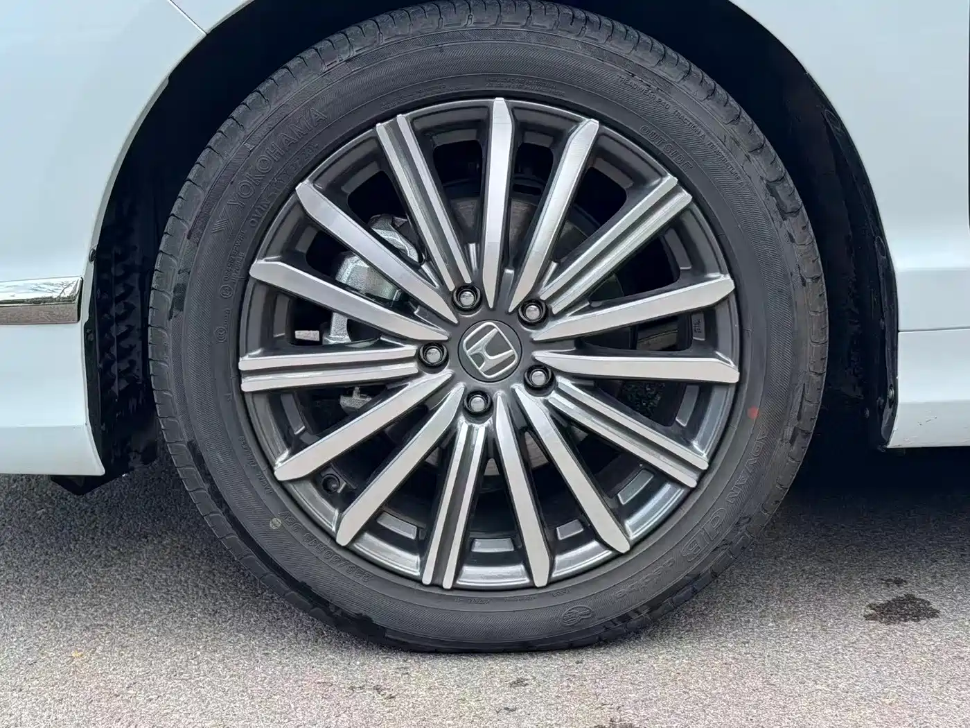 Honda Elysion 2025 2024 2.0L e:HEV Luxury Edition