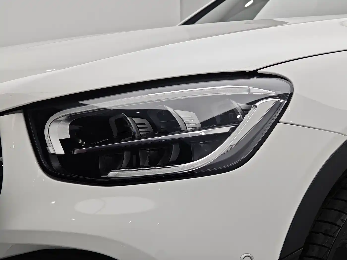 Mercedes-Benz GLC Coupe 2022 Facelift GLC 260 4MATIC Coupe SUV фото 19