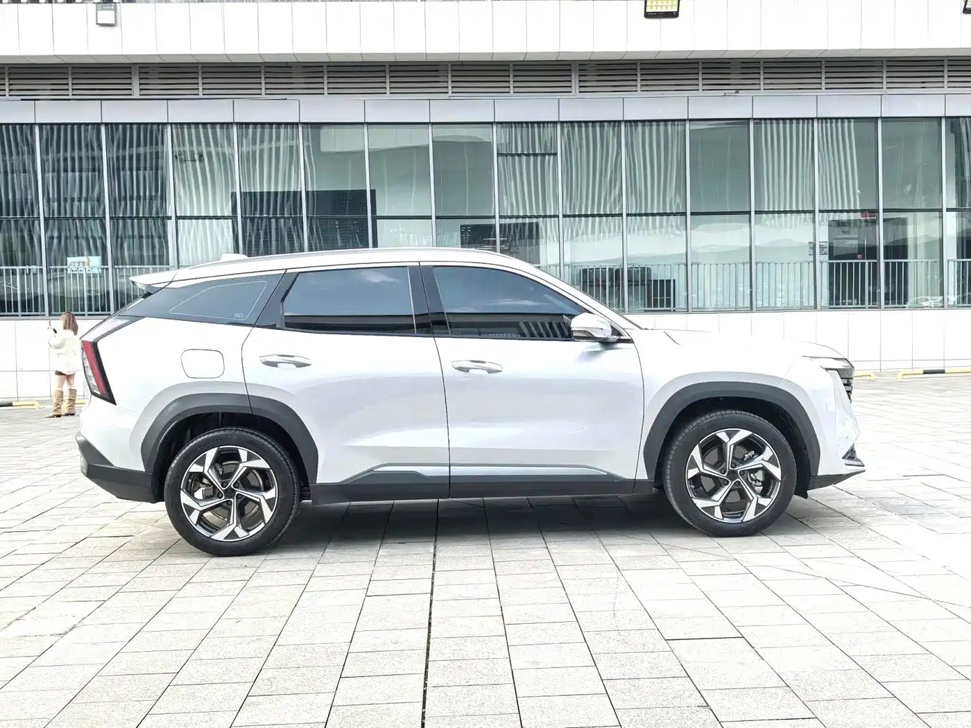 GEELY AUTOMOBILE BOYUE L